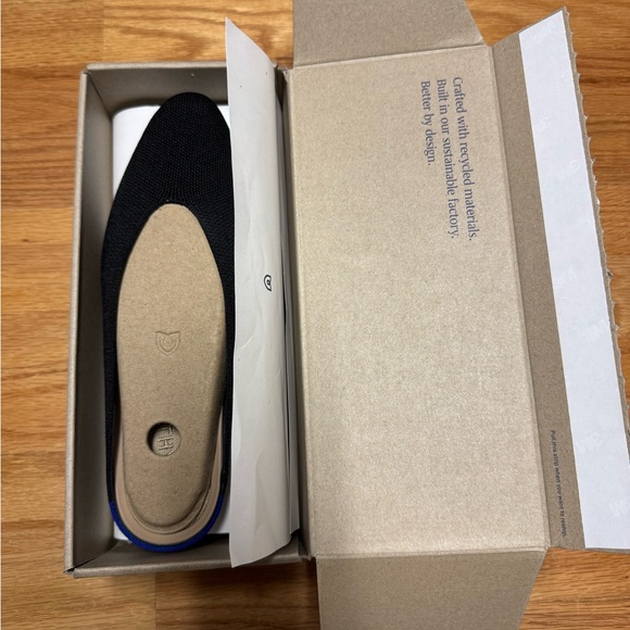 Rothy's Black and Blue Women's Flats (Size 7 could fit 7 1/2) - Picture 3 of 5